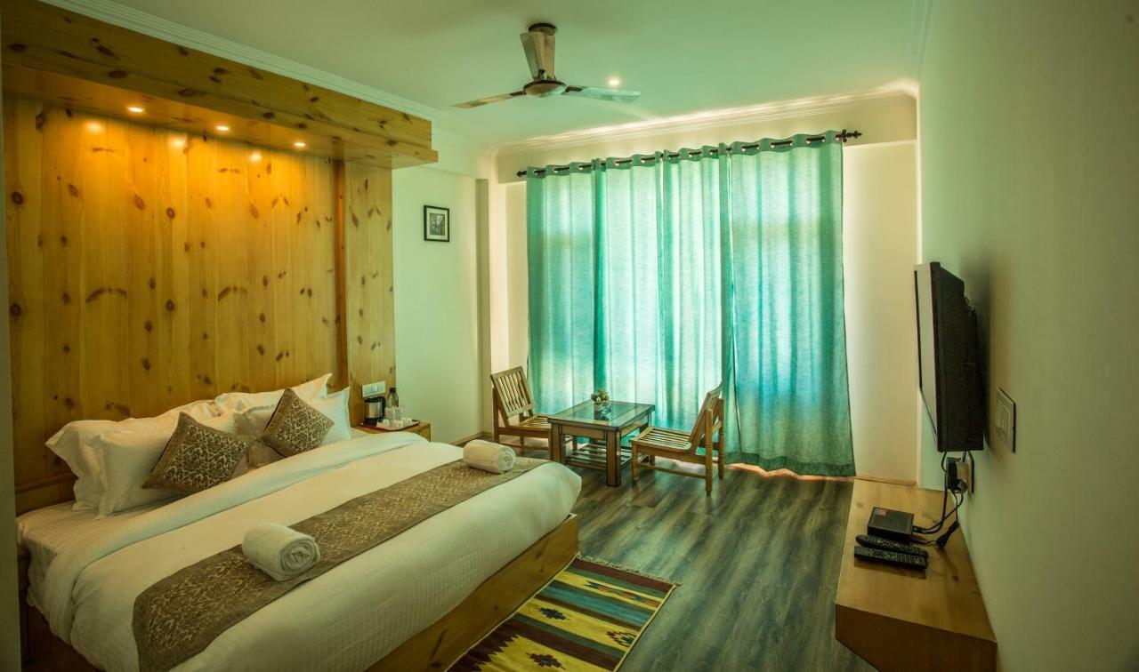 Pashmina Hotel Manāli Exterior foto